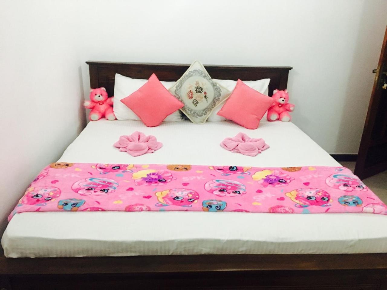 Reshani Guest House Negombo Exterior photo