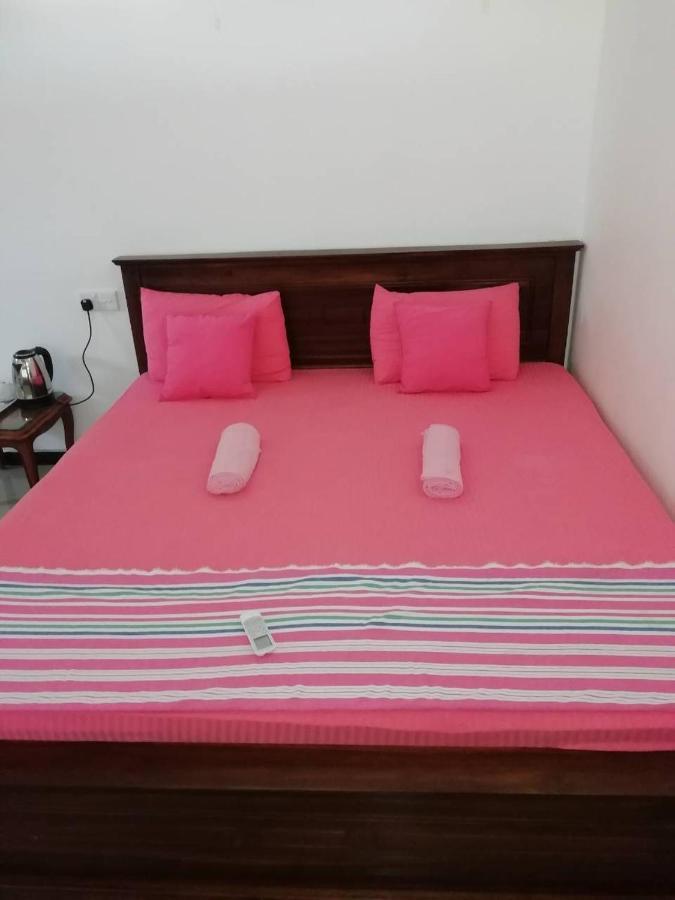 Reshani Guest House Negombo Exterior photo