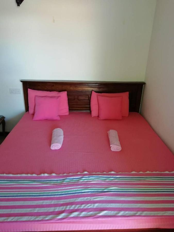 Reshani Guest House Negombo Exterior photo